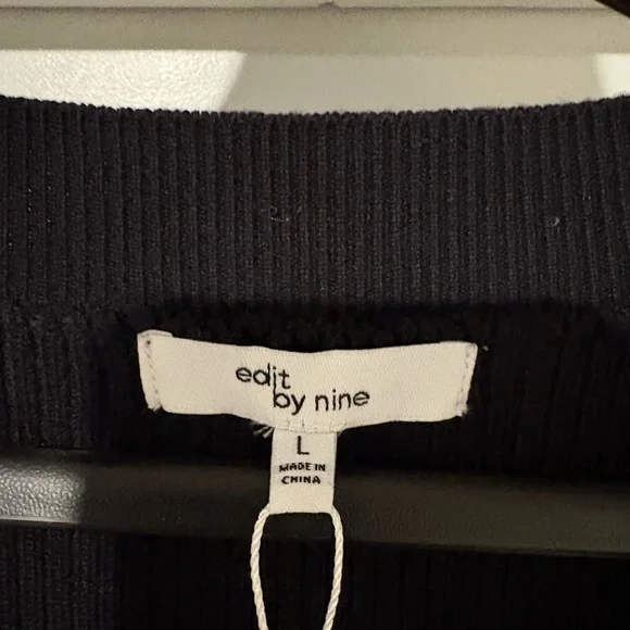 Elegant Black Long Sleeve Dress - Picture 5 of 6